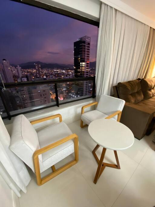 Apartamento No Centro, Com Vista Mar E Cristo Luz Balneario Camboriu Exterior foto